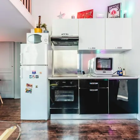 Charming Studio With Mezzanine Near Train Station
